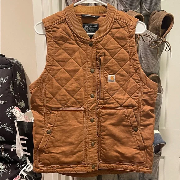 CARHARTT Quilted Rugged Flex Vest in Tan - Picture 1 of 5